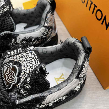 LOUIS VUITTON TRAINER 54