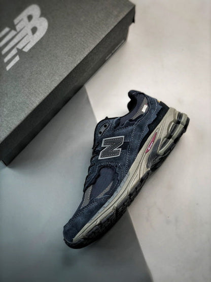 New Balance 2002R DO