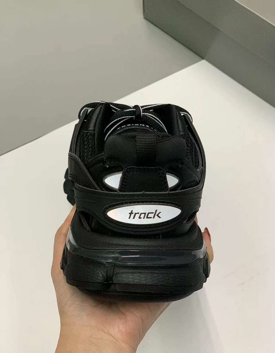 BALENCIAGA TRACK 3.0 x NOIR