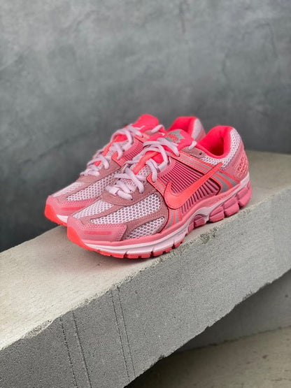 NIKE ZOOM Vomero 5 PINK - Houdini