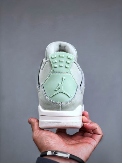 Air Jordan 4 RETRO "Seafoam"