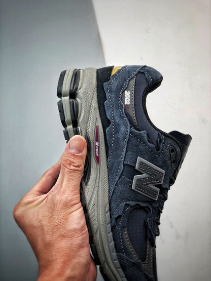 New Balance 2002R DO