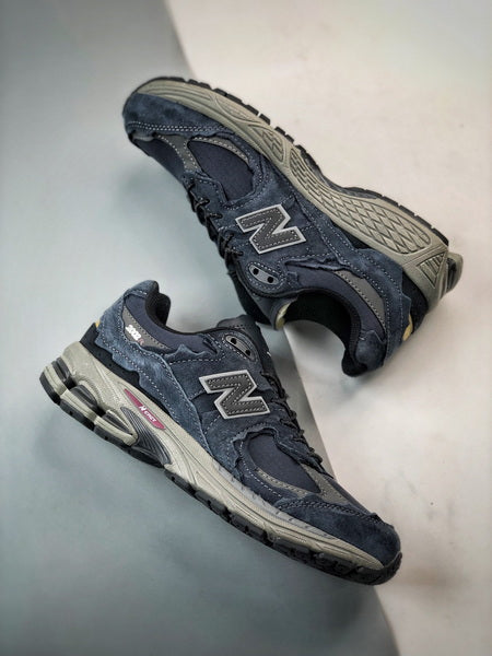 New Balance 2002R DO