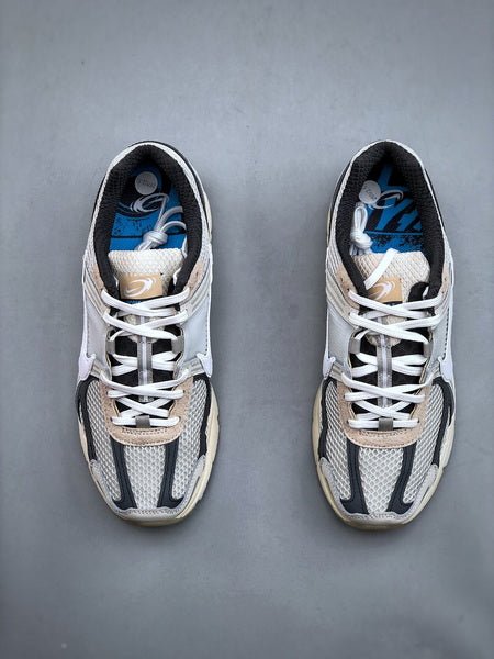 NIKE ZOOM Vomero 5 - Houdini