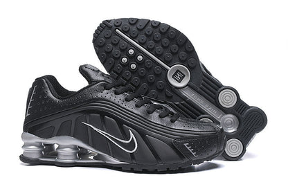 NIKE SHOX R4
