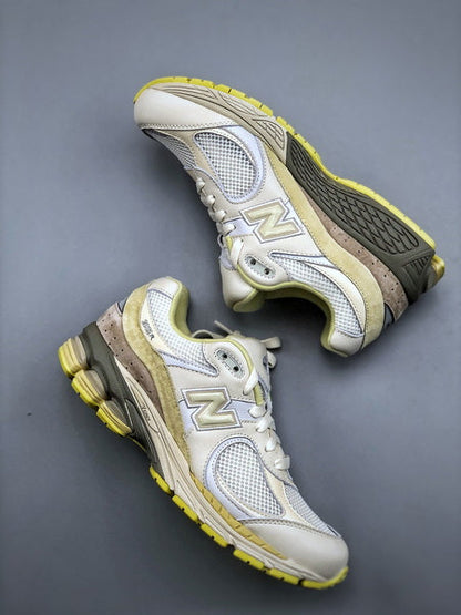 New Balance 2002R Auralee