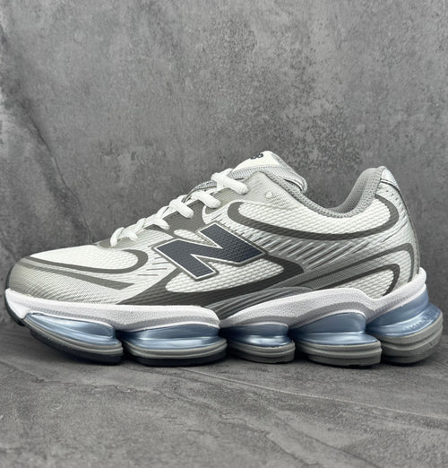 New Balance 2000AA