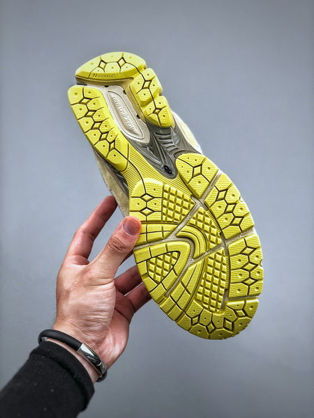 New Balance 2002R Auralee