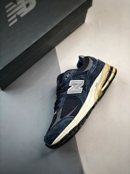 New Balance 2002R CA