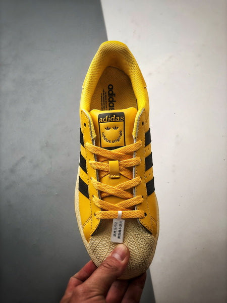 Adidas Superstar – Yellow Blaze Edition