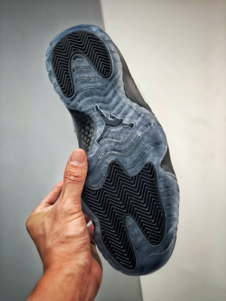 Air Jordan 11 Retro "Cap and Gown"