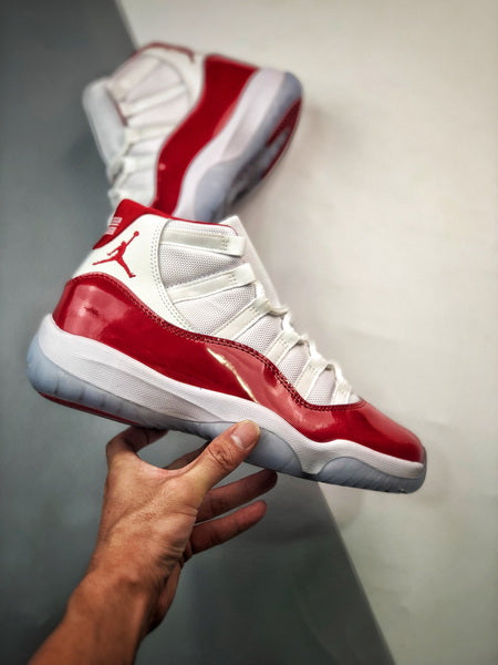 Air Jordan 11 Retro "Cherry"