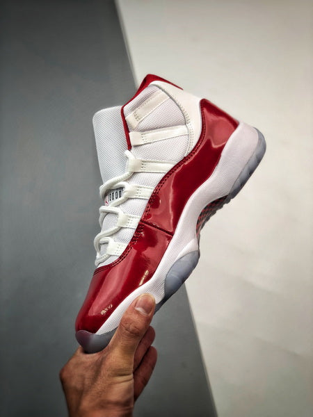 Air Jordan 11 Retro "Cherry"