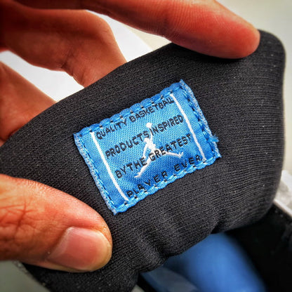 Air Jordan 11 Retro "Legend Blue"