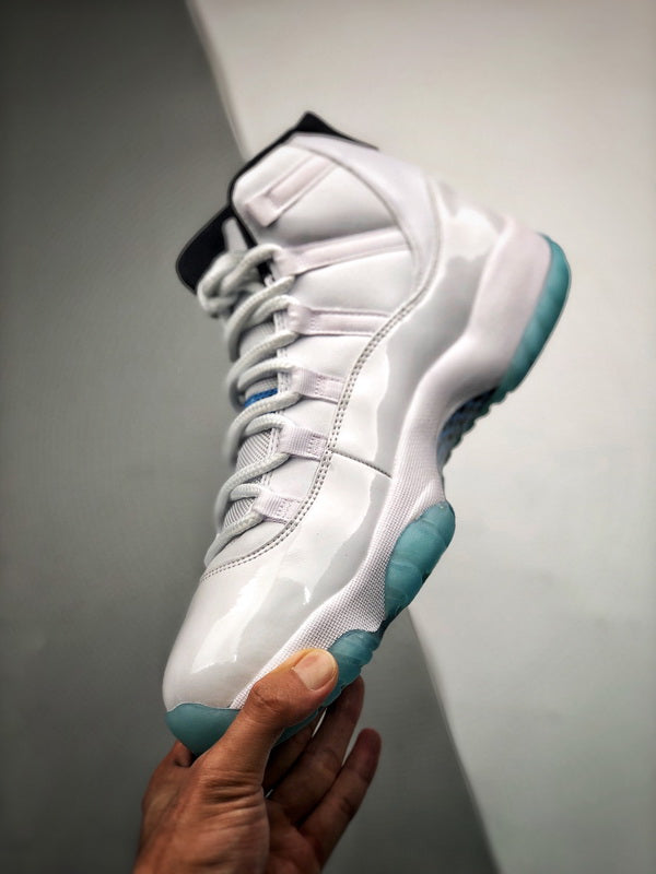 Air Jordan 11 Retro "Legend Blue"