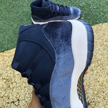 Air Jordan 11 Velvet WMNS “Midnight Navy”