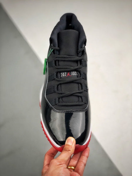 Air Jordan 11 "Bred"