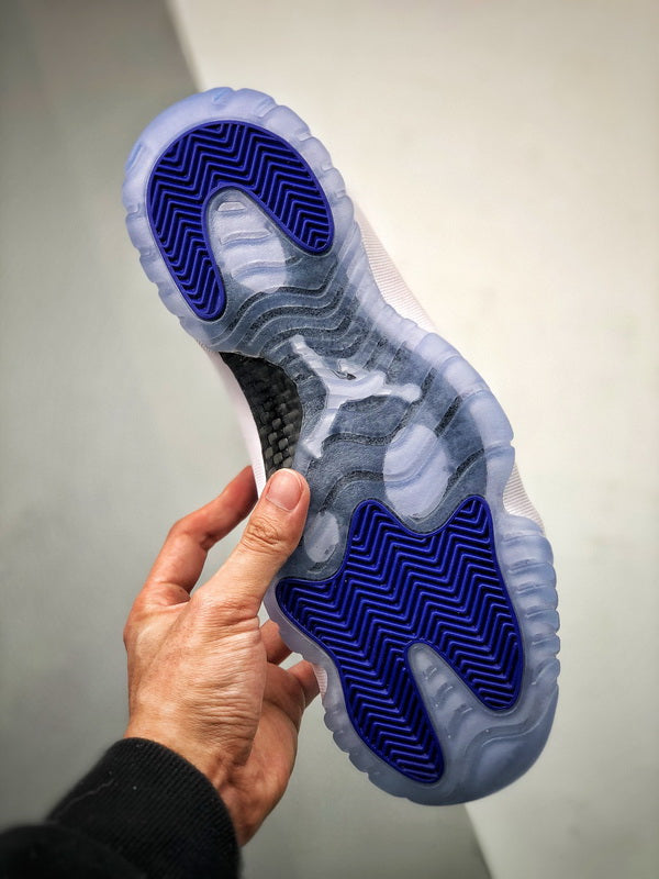 Air Jordan 11 "Space Jam"