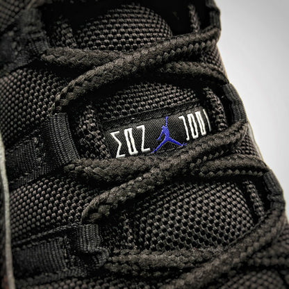 Air Jordan 11 "Space Jam"