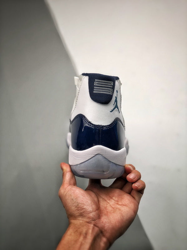 Air Jordan 11 "UNC"