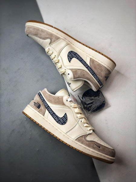 Air Jordan 1 Low OG the north face