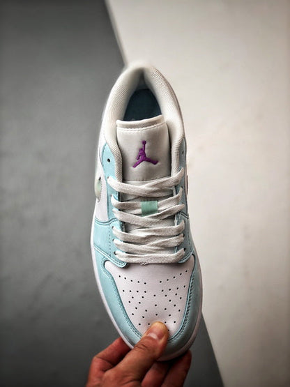 Air Jordan 1 Low SE Glacier Bleu