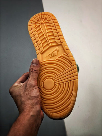 Air Jordan 1 Low SE Holiday Special