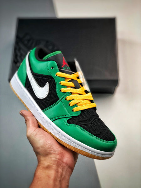 Air Jordan 1 Low SE Holiday Special