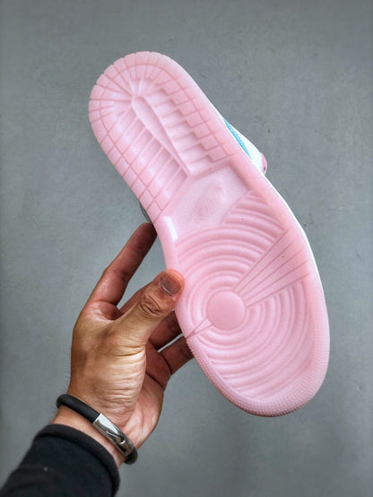 Air Jordan 1 Low SE "Paw Print"