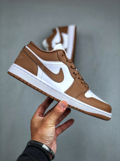Air Jordan 1 Low "brown and white"
