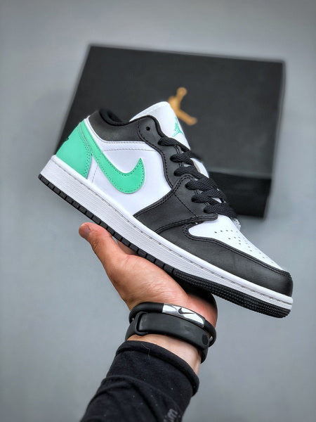 Air Jordan 1 Low green glow