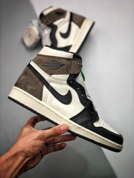 Air Jordan 1 Retro “Dark Mocha”