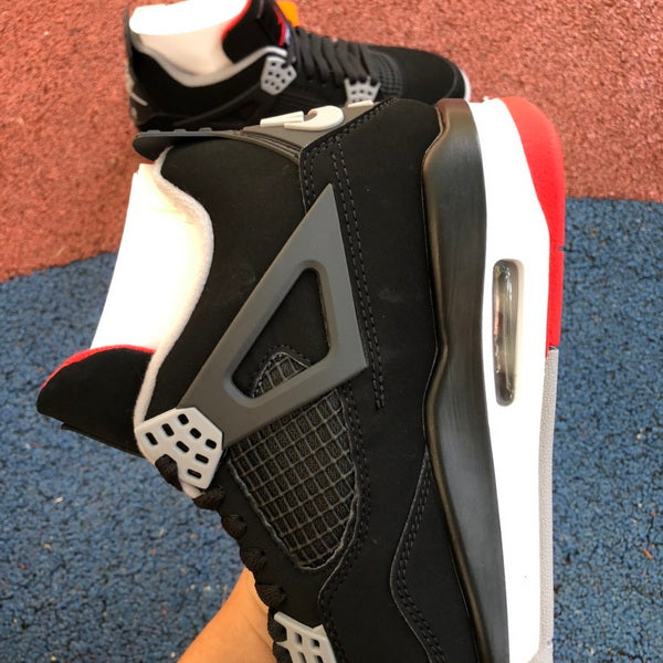 Air Jordan 4 Bred