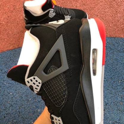 Air Jordan 4 Bred