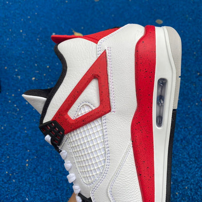 Air Jordan 4 RETRO "Red Cement"