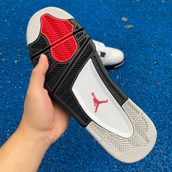 Air Jordan 4 RETRO "Red Cement"