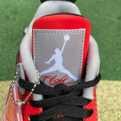 AirJordan 4 Toro Bravo