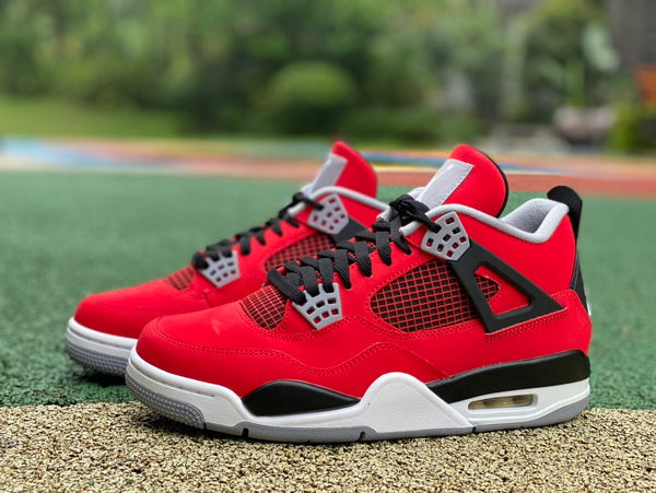 AirJordan 4 Toro Bravo