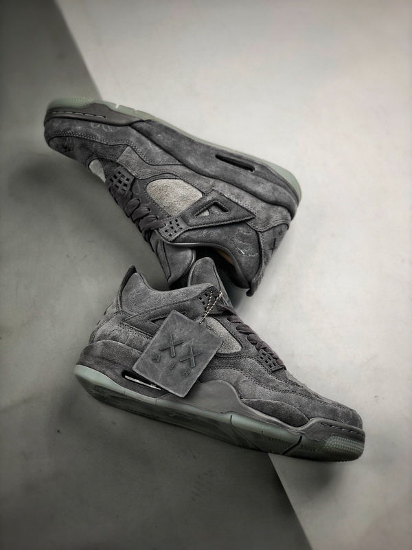 Air Jordan 4 X Kaws grey