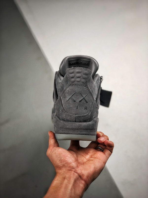 Air Jordan 4 X Kaws grey