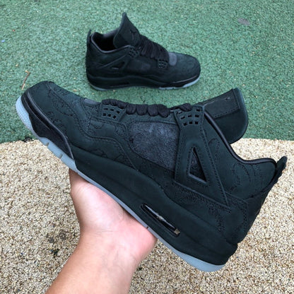 Air Jordan 4 x kaws black