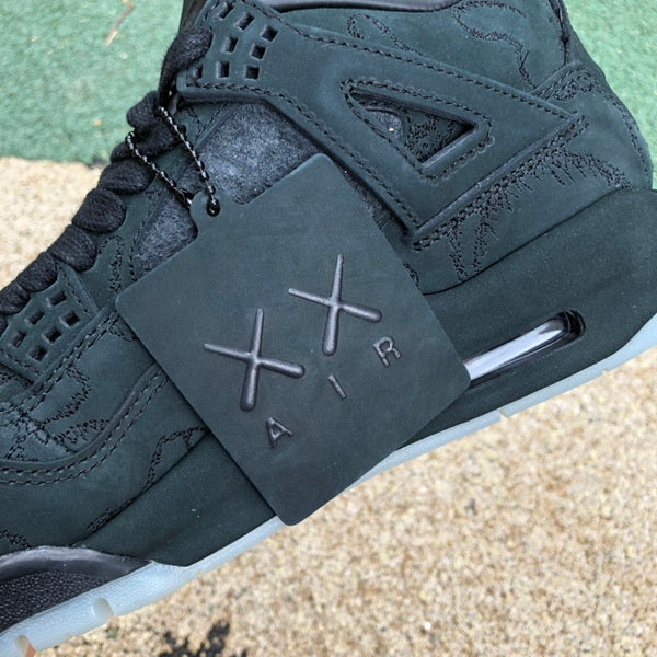Air Jordan 4 x kaws black