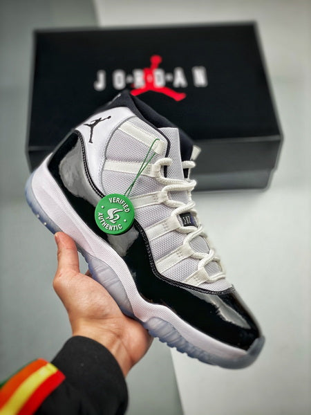 Air Jordan 11 "Concord"