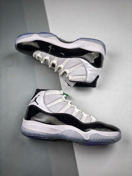 Air Jordan 11 "Concord"