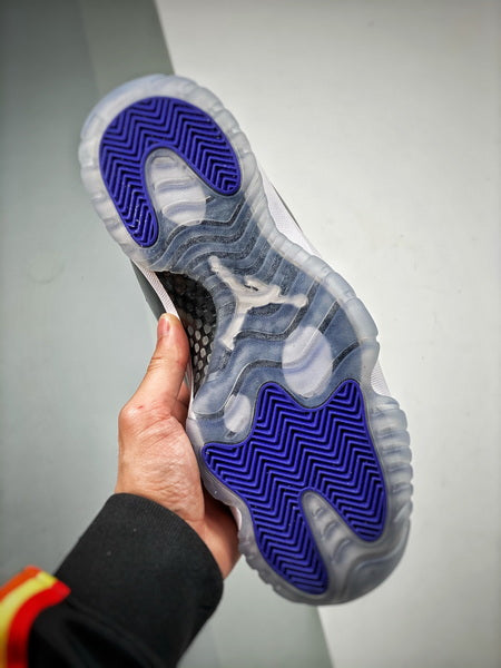 Air Jordan 11 "Concord"