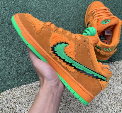 SB Dunk Low Grateful Dead Bears Orange