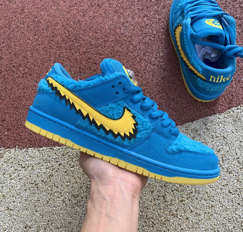 SB Dunk Low Grateful Dead Bears Blue