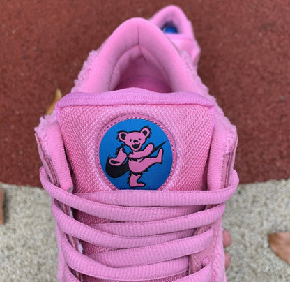 SB Dunk Low Grateful Dead Bears Pink