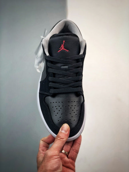 Jordan 1 Low Noir Wolf Gris