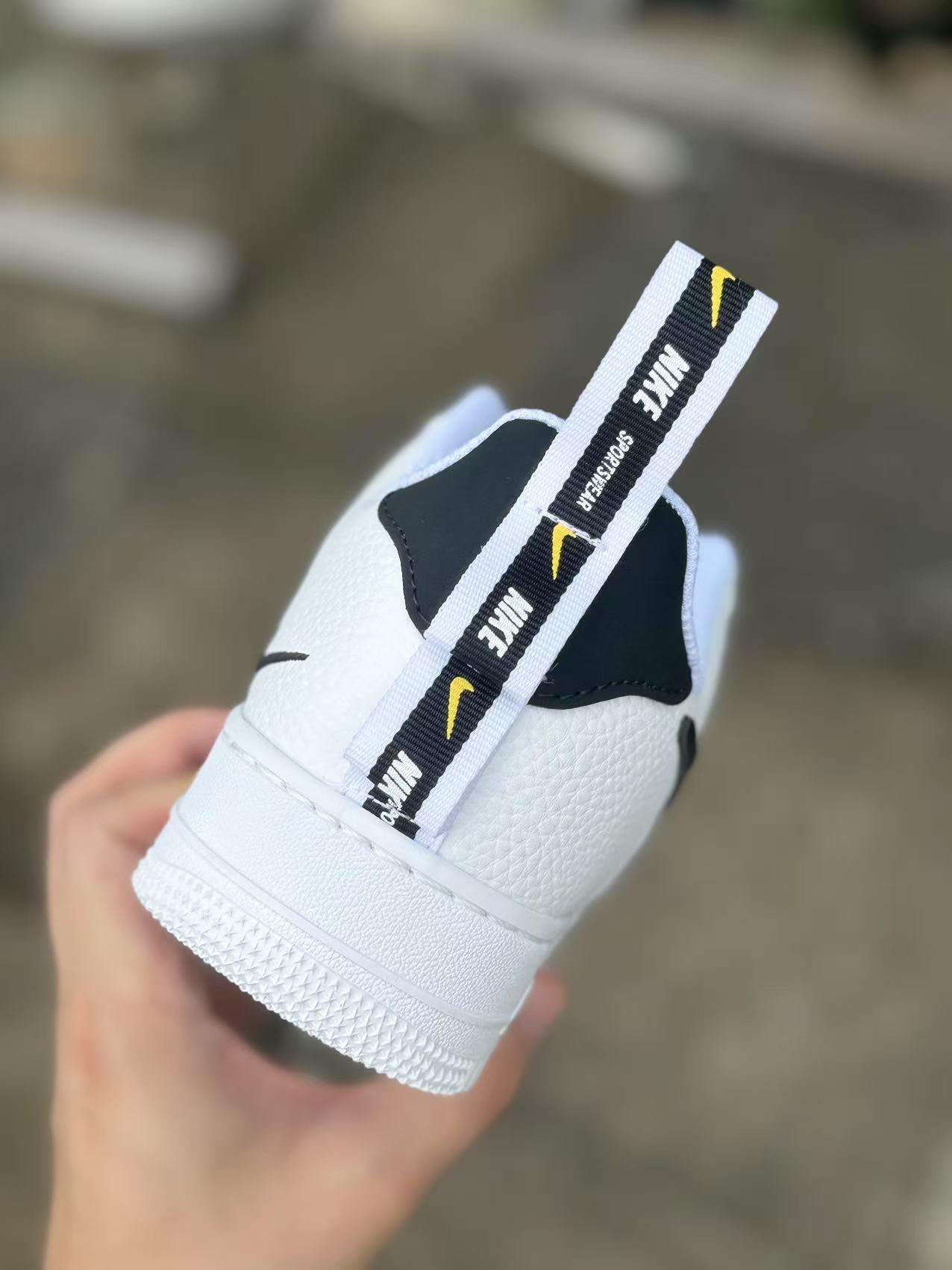 Nike Air Force 1 07 LV8 Utility Black